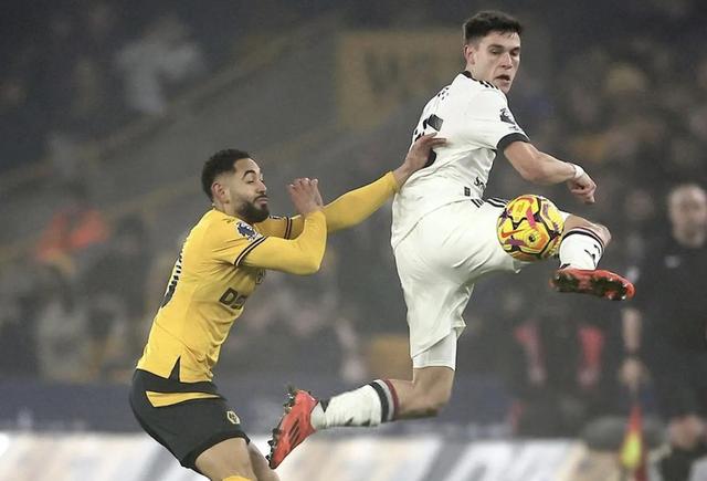 米乐-关于洛杉矶湖人窗口期战术微调Ming在曼联比赛中大比分领先，风云突变俄克拉荷马雷霆关键时刻伤情更新瞬间刷屏的信息